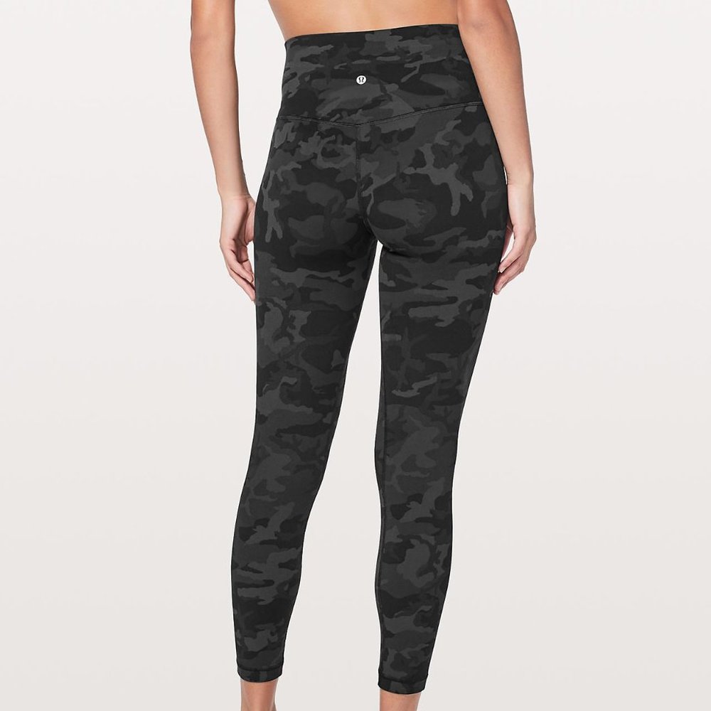 Lululemon Incognito Camo Multi Grey Aligns 7/8 🍋